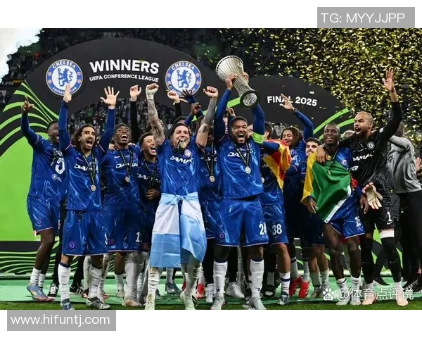 欧冠激战：巴黎圣日耳曼大胜那不勒斯引发全场狂欢赛后深度解析