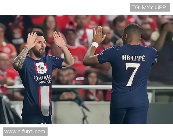 欧联杯本菲卡与巴黎圣日耳曼战平补时争议进球引发全场热议